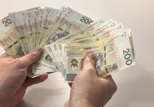 ZUS wcześniej wypłaci emerytury i renty