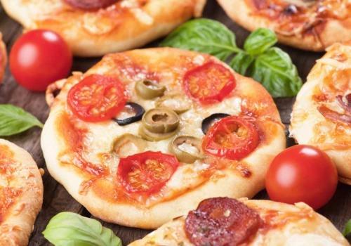 Koniec z zamawianiem pizzy. Tę z serka wiejskiego zrobisz w pół godziny
