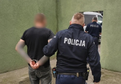 Miał odebrać partnerkę z odwyku. Sam pojechał prosto do więzienia