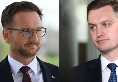 Spór w PiS o kamienie milowe. 