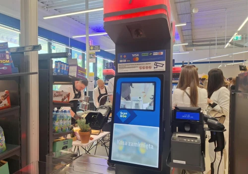 Festiwalowicze będą zachwyceni. Lidl wraca z całodobowym sklepem i rabatami