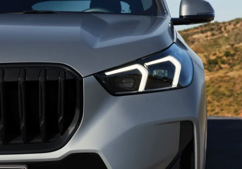 Oto nowe BMW X1. Pokochasz ten świński ryjek