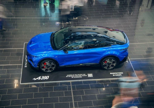 Alpine A390 można obejrzeć na lotnisku w Wiedniu