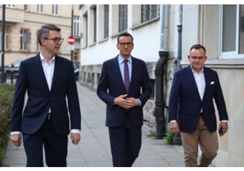 Narada ludzi u Morawieckiego. Jest pierwszy komentarz