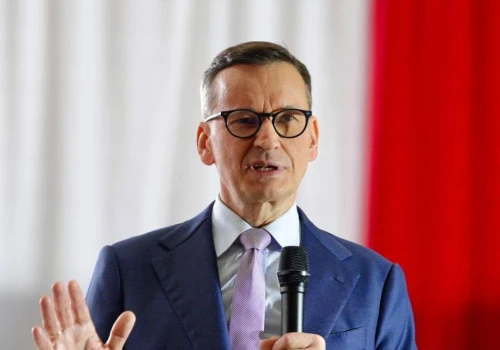 PiS gra na czas. Morawiecki jeszcze w partii. Wiadomo, co dalej