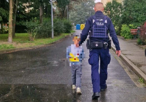 Dziecko oddaliło się z placu zabaw