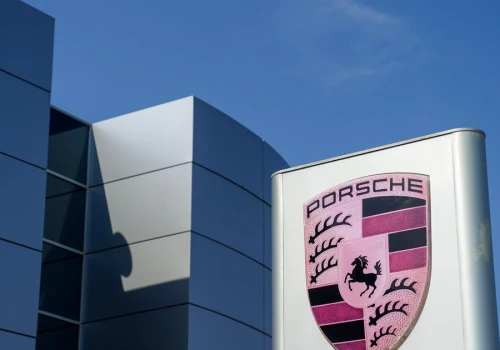 Porsche zwiększyło zysk operacyjny. Sprzedaż droższych modeli wsparła rentowność