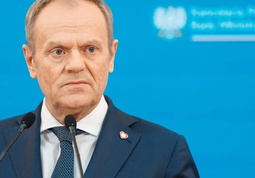 Tusk: Rząd przygotowuje wprowadzenie na koniec wakacji osłon na rynku paliw