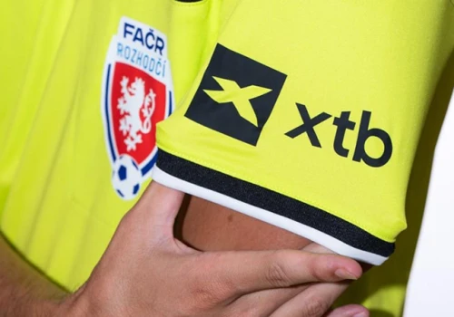 XTB nawiązuje długoterminową współpracę w Czechach