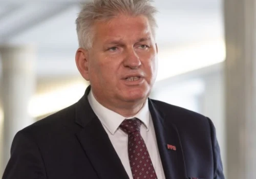 Dlaczego nie ma transmisji meczu Rakowa? Senator pyta dyrektora TVP Sport