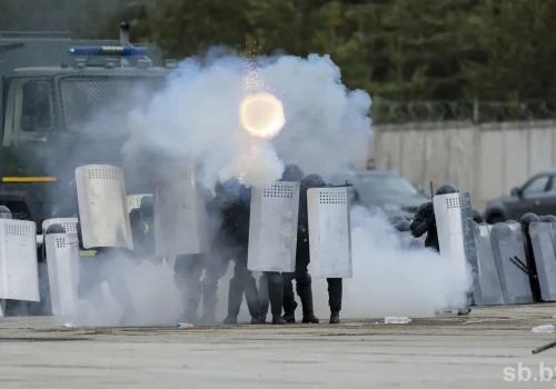 Huk wybuchów i strzałów przy granicy białoruskiej