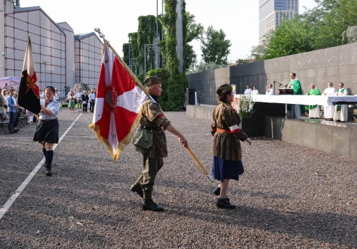 W Warszawie 1 sierpnia o godz. 17.00 w stolicy zabrzmią dzwony kościelne