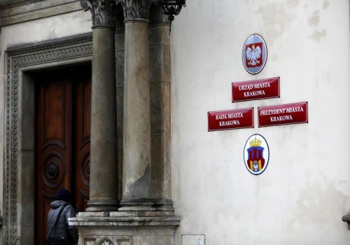 Konflikt interesów w UMK? Urząd potwierdza dwa przypadki naruszeń