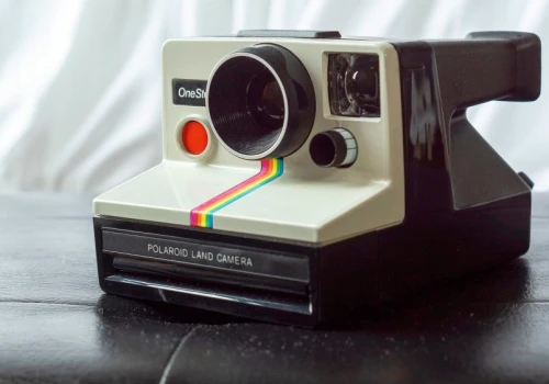 Aparaty Polaroida powstaną nad Brdą. Za odrodzeniem legendy stoi Polak