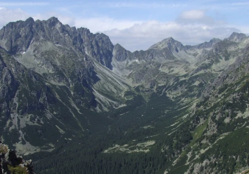 Polski turysta zmarł na szlaku pod Rysami. 