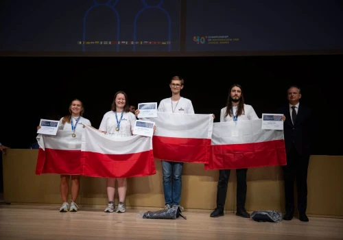 Rekordowy sukces Polaków w Mediolanie! 15 medali na Międzynarodowych Mistrzostwach w Grach Matematycznych i Logicznych