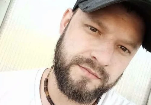 Policja poszukuje 29-letniego mieszkańca miejscowości Łąg Kolonia. Mężczyzna może poruszać się białym Renault Trafic