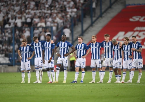 Liga Mistrzów: Frajerstwo?! Lech przegrał z Aarhus mimo 3-bramkowej zaliczki z pierwszego meczu