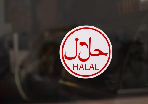 Burza wokół akademika „tylko halal” w UK