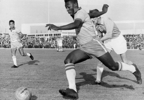 Google DeepMind zrekonstruował za pomocą AI legendarny gol Pelégo z 1959 roku, którego nikt nie sfilmował