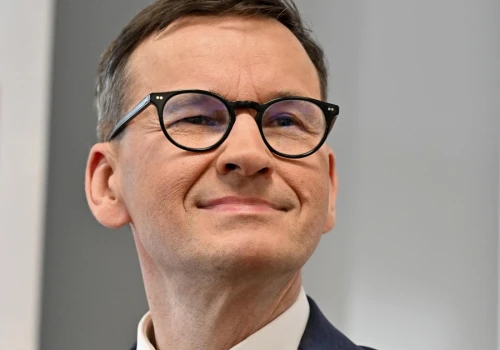 Za co Morawiecki sfinansuje kampanię? 