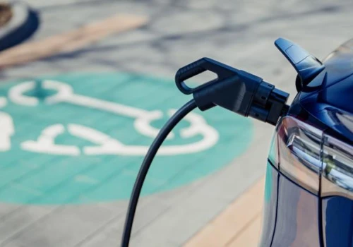 To nie młodzi kupią najwięcej elektryków. Zaskakujący lider zainteresowania
