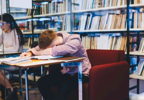Wkuwasz przed poprawką? Dwie techniki pomagają zapamiętać więcej