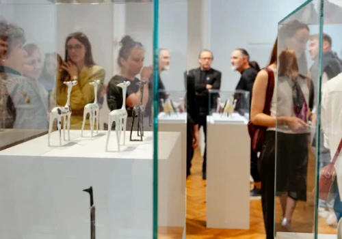 Porcelanowe figurki z PRL wracają do łask. DOMOTEKA zaprosiła gości do Królikarni na spotkanie z ikonami polskiego design