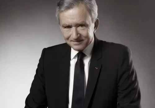 LVMH jak „Sukcesja”? Bernard Arnault po raz pierwszy przerywa milczenie