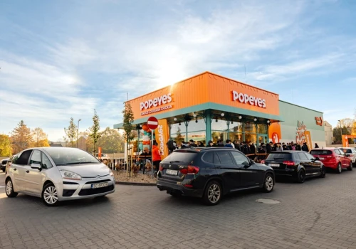9 nowych otwarć Popeyes w Polsce. Oto LISTA MIAST - dwa z nich to nowe na mapie Chicken Sandwich