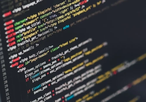 Hosting dla firmy – jak wybrać usługę dla strony internetowej?