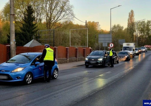 Fiatem i Fordem po alkoholu ulicami Barczewa. 59-latka i 53-latek odpowiedzą przed sądem