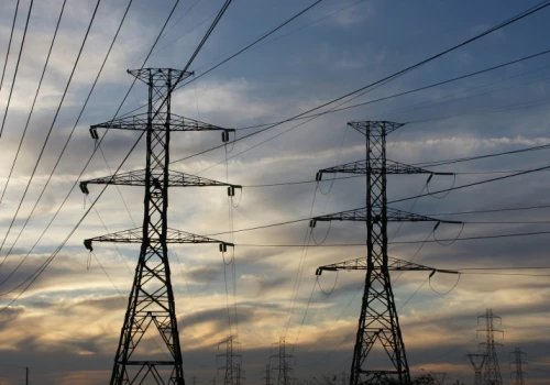 Cena 1 kWh w 2026 roku - ile naprawdę płacimy za prąd