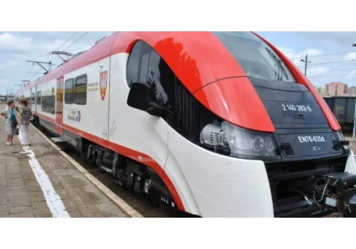 Pociągi odwołane z powodu upałów. Utrudnienia także na trasie do Konina