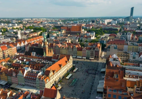 Dochody województw spadają mimo reformy. Regiony chcą zmian w CIT i subwencji ogólnej