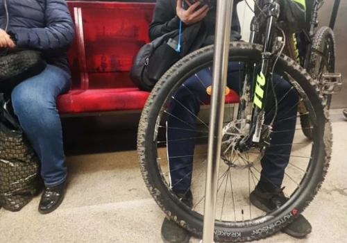 Czy można przewozić rower w metrze w Warszawie? Zasady 2026