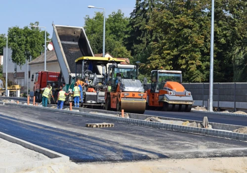 Mostostal Warszawa znów chwilowo ucieka spod topora. Na sądny dzień musi jeszcze poczekać