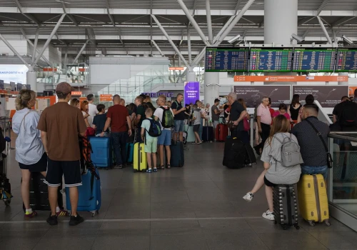 LOT wycofał ważne połączenie. Popularny kierunek znów zniknął z rozkładu