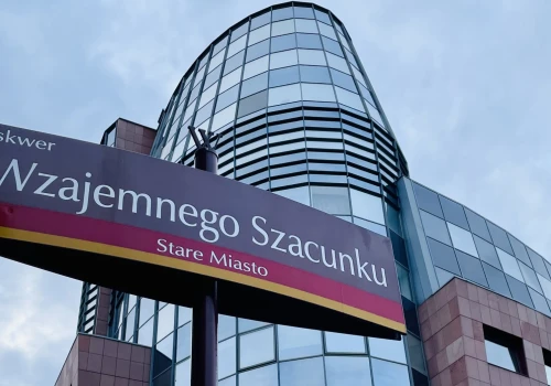 Po 10 latach zamyka się znany bar. Dziś ostatni dzień, żeby się pożegnać 250 butelek rumu