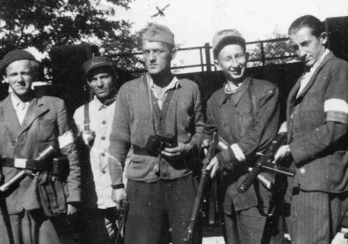 Pozorna cisza. Co działo się tuż przed godziną 