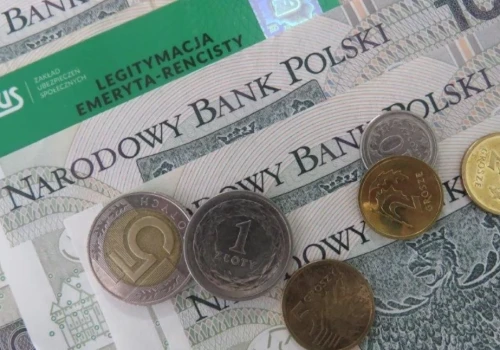 ZUS informuje: Wcześniejsze wypłaty emerytur i rent