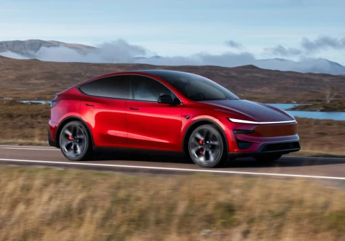 Tesla Model Y drugim najchętniej kupowanym samochodem w Europie . Na świecie wśród NEV-ów pogrom starych firm