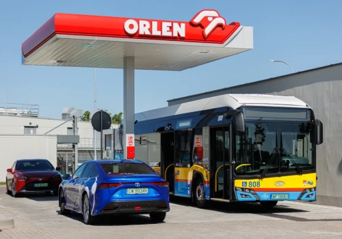 Orlen: H2 zatankowany 300 razy w Płocku. Miasto stawia na zeroemisyjny transport