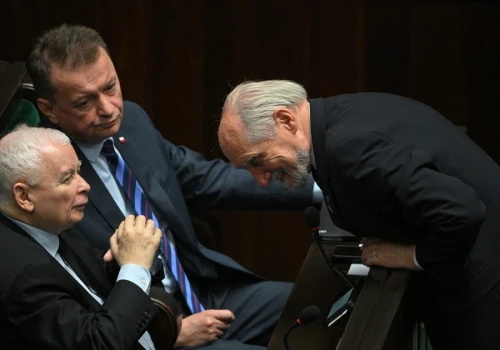 Pierwsze spotkanie PiS po rozpadzie. 