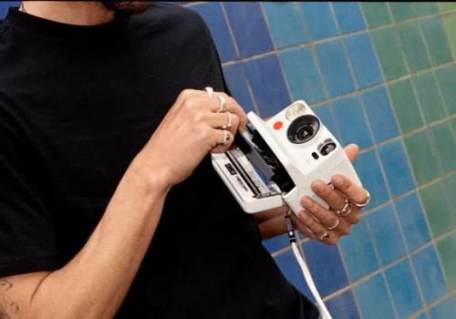 Polaroidy będą produkowane w Polsce? Marka buduje fabrykę w Bydgoszczy