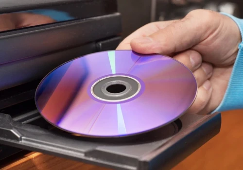 Koniec płyt na PlayStation przesądzony. Sony odpowiada na krytykę graczy