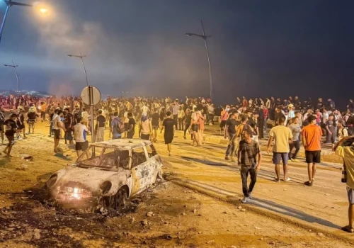 HISZPANIA PĘKA W SZWACH. Nawet 50 tysięcy migrantów może ruszyć na Europę przez Ceutę. Sytuacja wymyka się spod kontroli