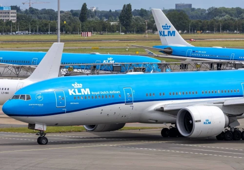 KLM ograniczy liczbę lotów jeszcze w tym roku