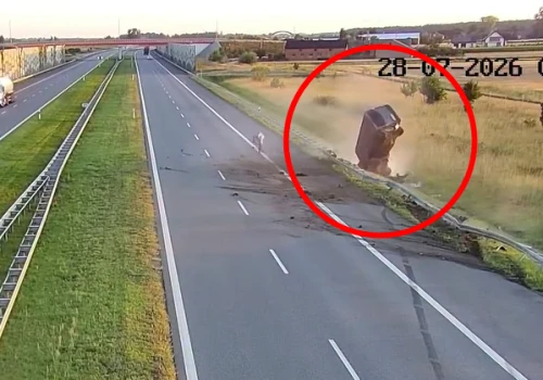 Dramatyczny wypadek busa. Pomogły tylko trzy osoby