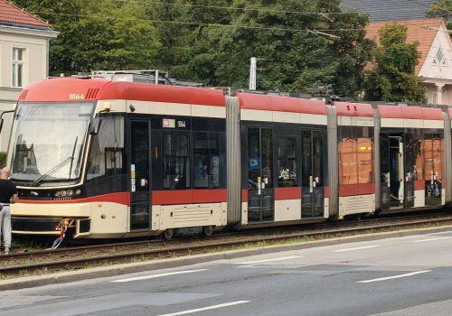 Wykolejony tramwaj na newralgicznym odcinku w Gdańsku